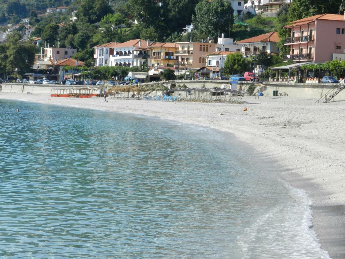 Amelia Beach Apartments Agios Ioannis  Buitenkant foto